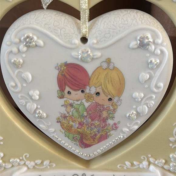 Enesco *VINTAGE* 1997 Precious Moments “Smiles of Friendship” Swinging Heart - Picture 3 of 13